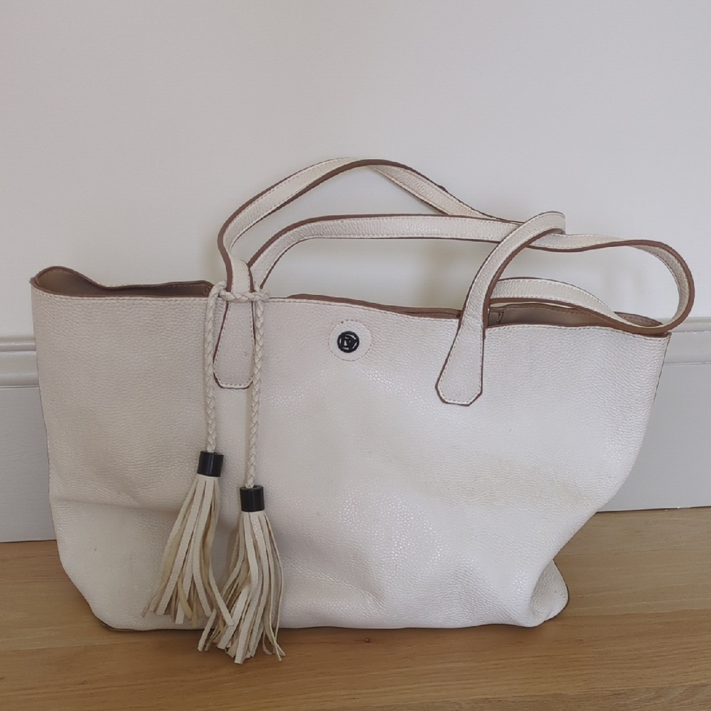 White Tote Bag with Tassels